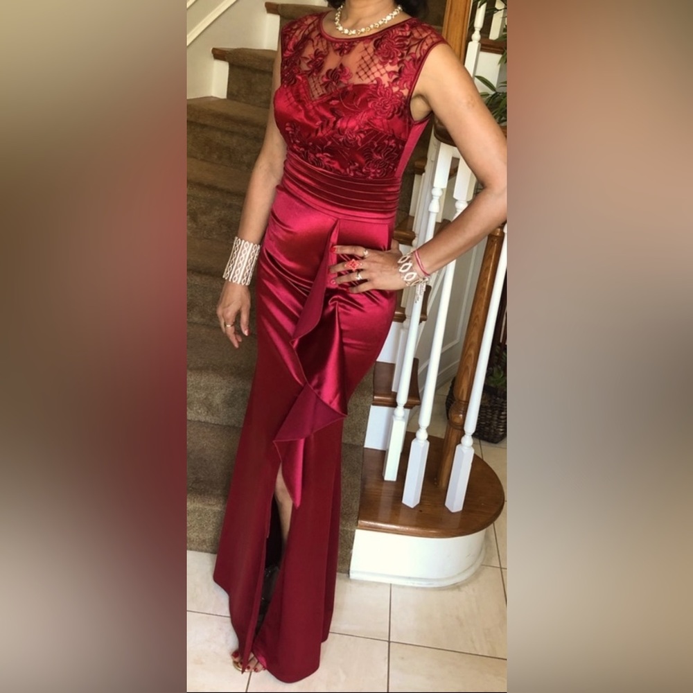 Elegant Red Satin Evening Gown